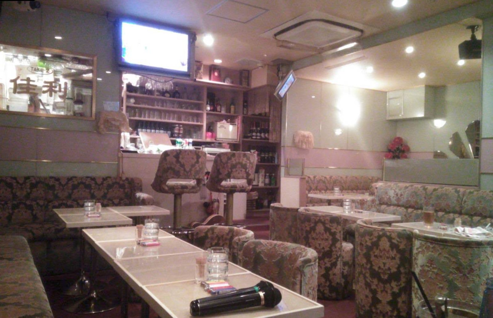 中国スナック佳利 店内写真